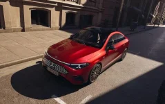 Mercedes-Benz-CLA-200-2.webp