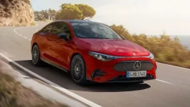 Mercedes-Benz-CLA-200-3.webp